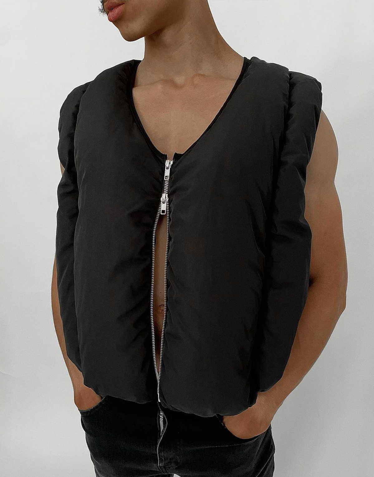 BOMBER PUFFER VEST - BLACK
