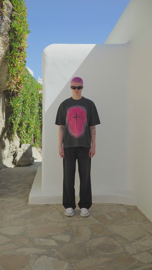 BOMBER PINK CROWN T-SHIRT – VINTAGE BLACK